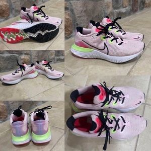 Nike Women’s Sneakers - Size 11 US Woman